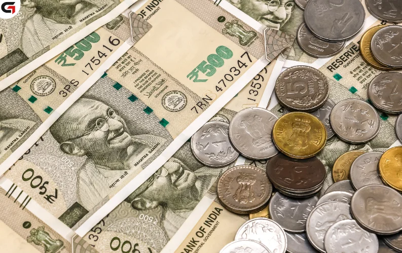 Indian Rupee Drops to 23.86 Against Dirham, Triggers Surge in NRI Remittances