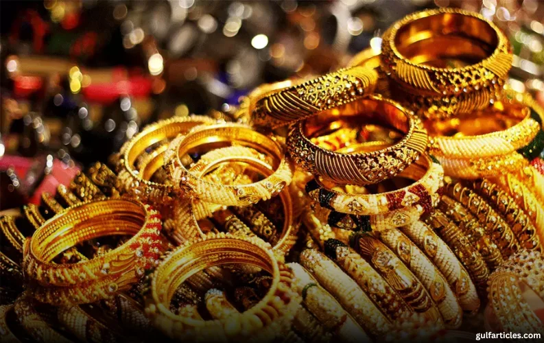 Historic Surge: Gold Soars Past $3,400 as Dollar Hits New Low